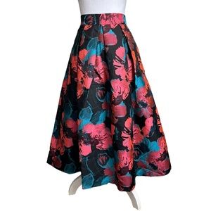 Heaven Collection Floral Midi Women’s  Skirt Size Medium